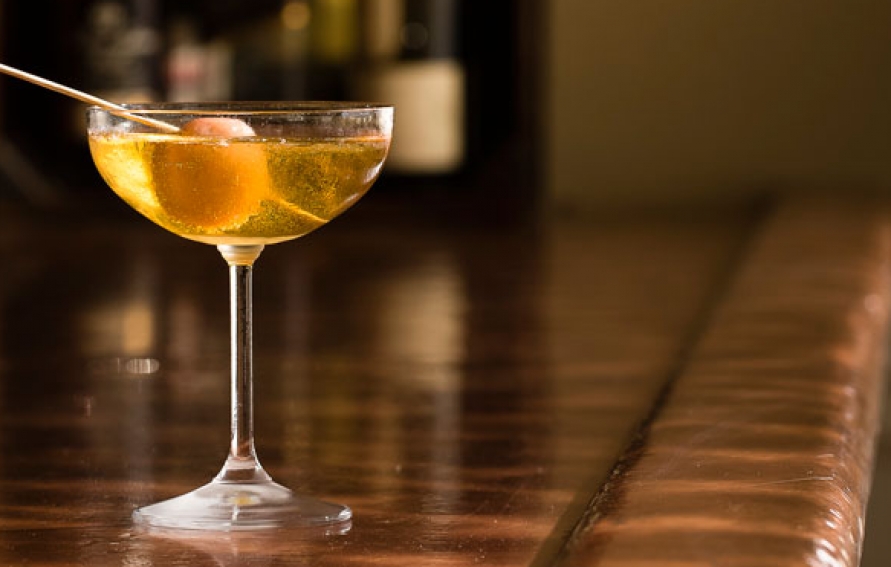 Edible Gold Cocktail Recipes. Martini, Champagne or just about